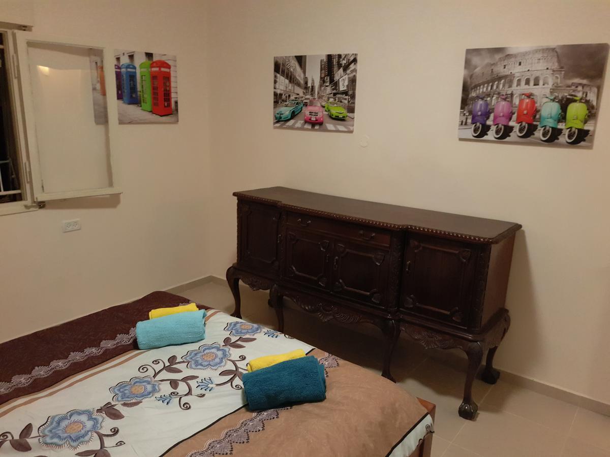 海法3 Stairs Only To Cozy Flat On Hillel St公寓 外观 照片