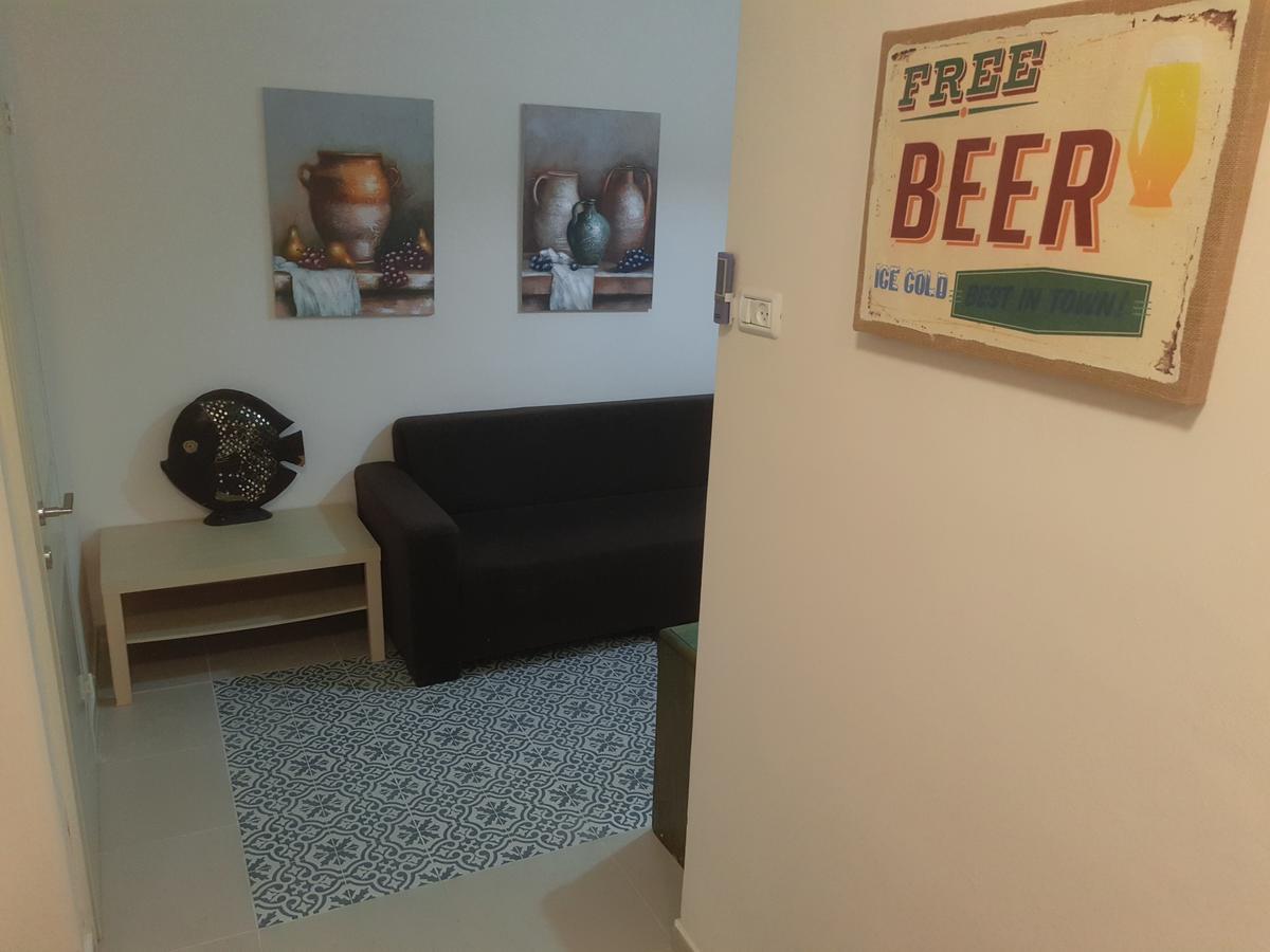 海法3 Stairs Only To Cozy Flat On Hillel St公寓 外观 照片