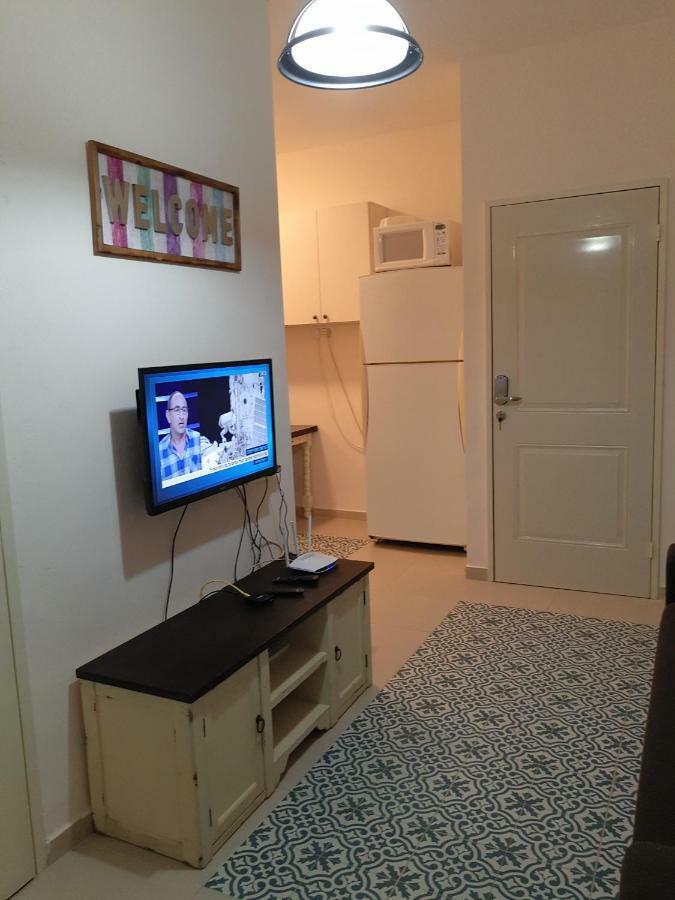 海法3 Stairs Only To Cozy Flat On Hillel St公寓 外观 照片